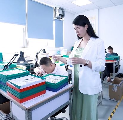 KINYUED founder Lin Jianrong at the factory